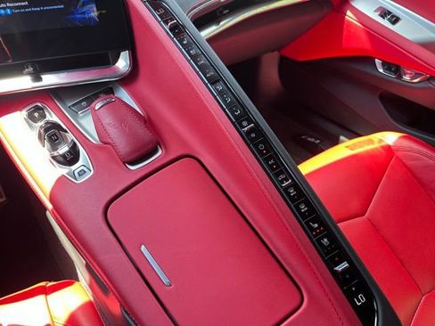 Used 2020 Chevrolet Corvette Stingray Preferred Cpe w/ 2LT Preferred Equipment Group RWD image 15