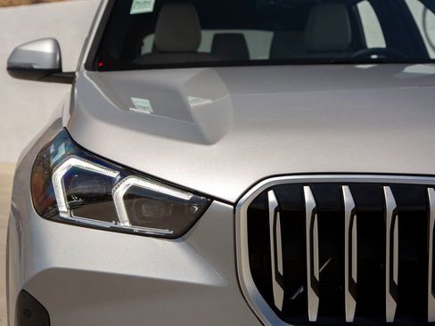 Certified 2025 BMW X1 xDrive28i w/ Convenience Package AWD/4WD image 9