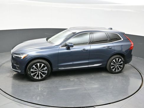Used 2023 Volvo XC60 B5 Plus image 31