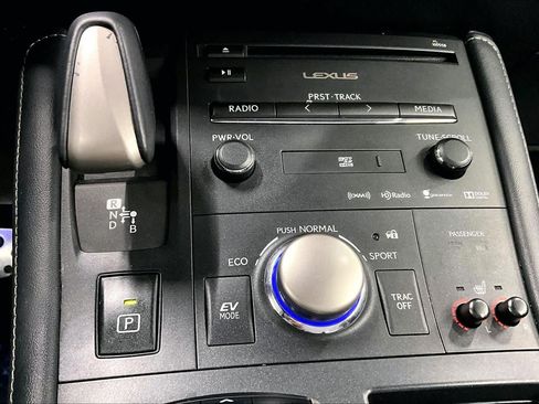 Used 2017 Lexus CT 200h w/ Navigation System Package FWD image 33