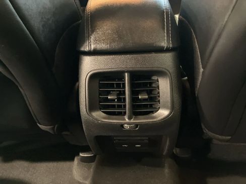 Used 2020 Jeep Cherokee Latitude Plus w/ Cold Weather Group image 24