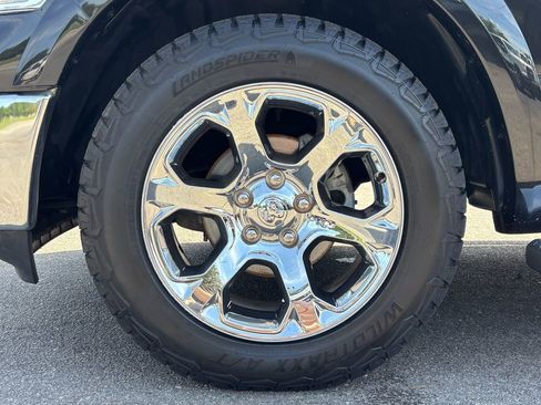Used 2017 RAM 1500 Laramie w/ Convenience Group RWD image 12