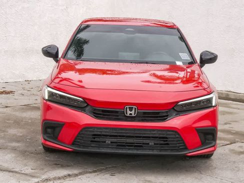 Used 2023 Honda Civic Sport image 2