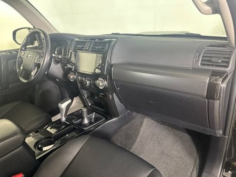 Used 2024 Toyota 4Runner TRD Off-Road Premium w/ Off Road Premium Plus Package AWD/4WD image 27