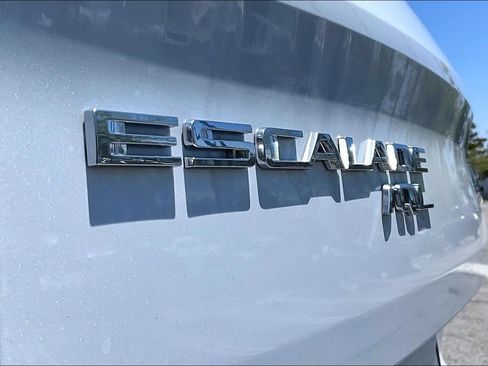 New 2026 Cadillac Escalade IQL Luxury w/ LPO, Floor Liner Package AWD/4WD image 29