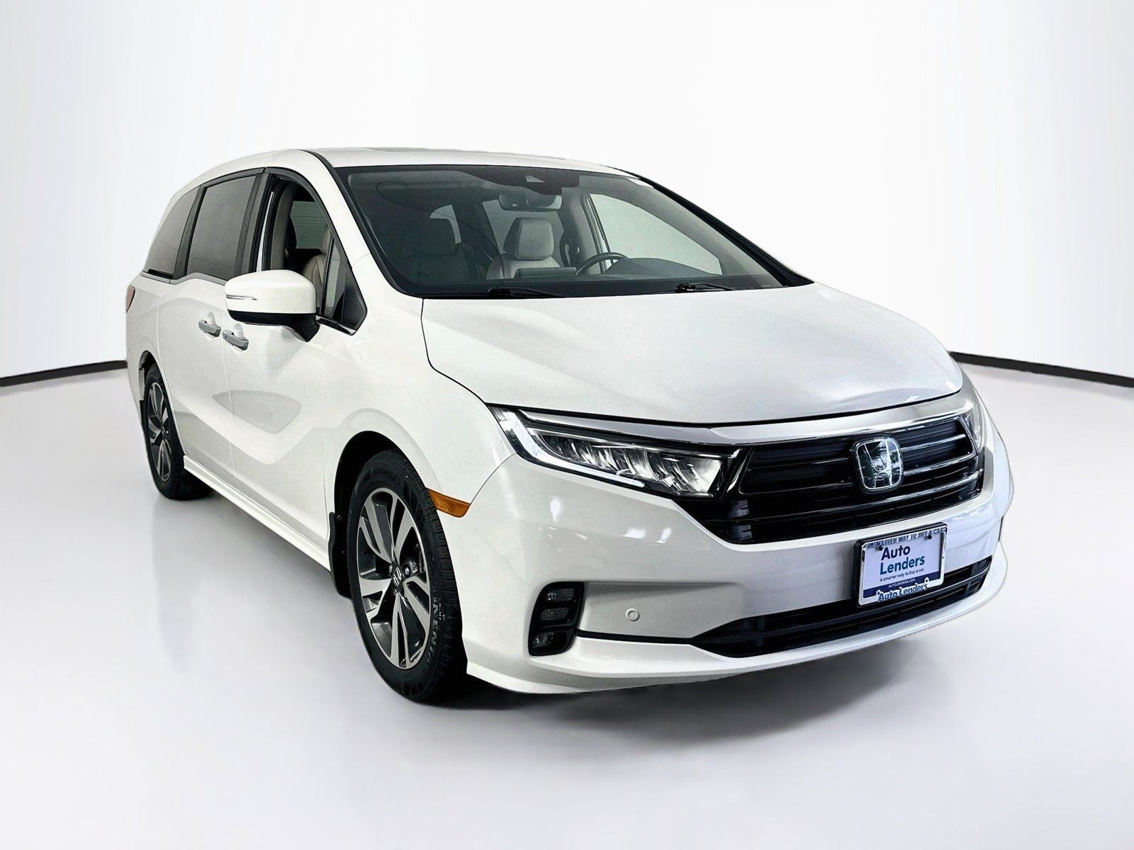 Used 2023 Honda Odyssey Touring image 3
