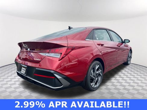 Certified 2025 Hyundai Elantra Limited image 5