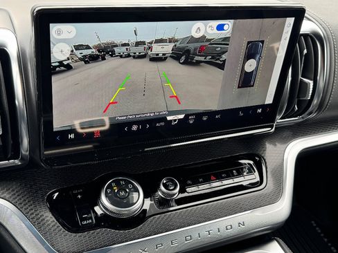 New 2026 Ford Expedition Platinum image 20