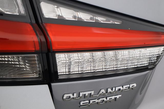 Used 2025 Mitsubishi Outlander Sport AWD image 35