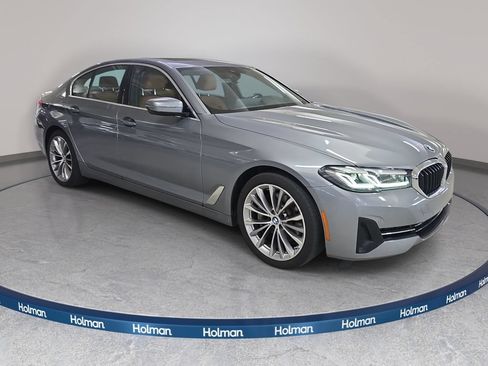 Used 2023 BMW 530i w/ Premium Package RWD image 4