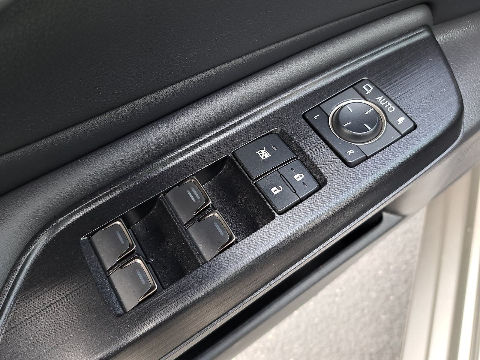 Used 2021 Lexus ES 250 w/ Premium Package AWD/4WD image 29