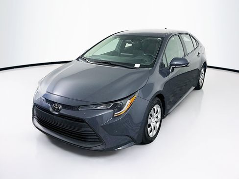 Used 2024 Toyota Corolla LE FWD image 3