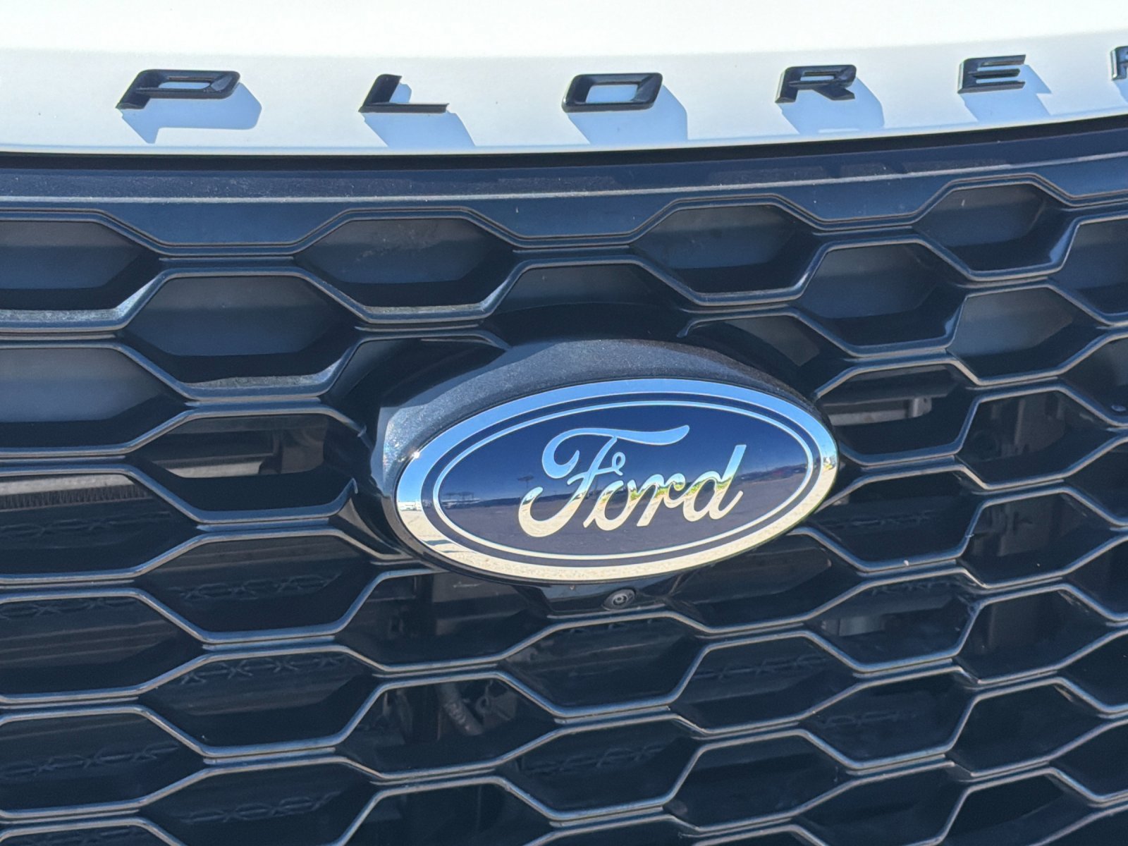 Used 2025 Ford Explorer ST-Line w/ ST-Line Street Pack AWD/4WD image 38