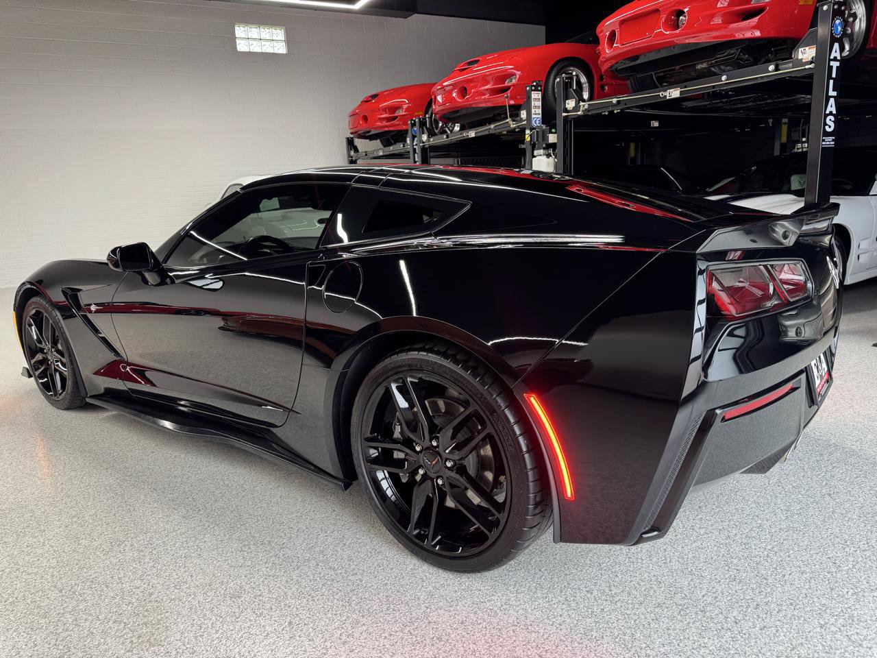Used 2019 Chevrolet Corvette Stingray Coupe w/ 1LT RWD image 28
