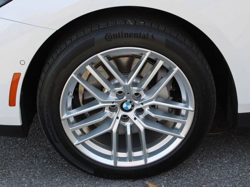 Used 2024 BMW 530i xDrive w/ Executive Package image 34