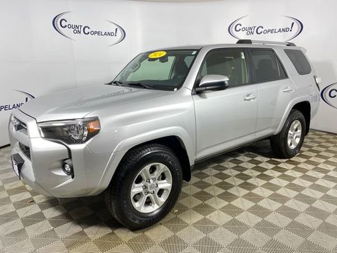 Used 2024 Toyota 4Runner SR5 image 3
