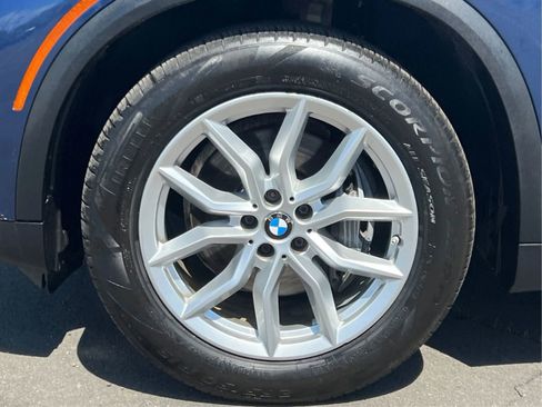 Used 2019 BMW X5 xDrive40i w/ Convenience Package AWD/4WD image 24