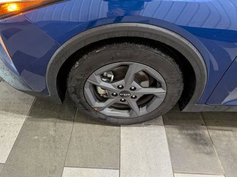 Used 2025 Kia K4 FWD image 7