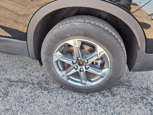 Used 2025 Chevrolet Blazer LT image 44