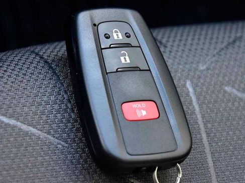 New 2025 Toyota RAV4 XLE image 21