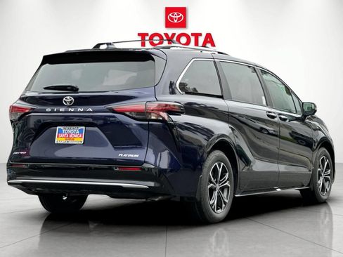 New 2026 Toyota Sienna Platinum AWD/4WD image 3