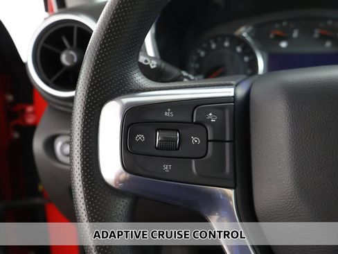 Used 2024 Chevrolet Blazer LT w/ Convenience Package FWD image 3