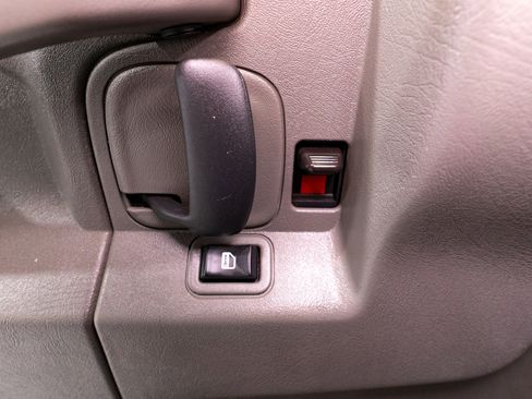Used 2024 Chevrolet Express 2500 w/ Driver Convenience Package RWD image 13