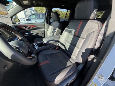 New 2026 Chevrolet Traverse RS w/ LPO, Floor Liner Package image 14