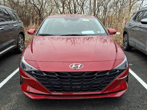 Certified 2023 Hyundai Elantra SEL w/ Cargo Package image 2