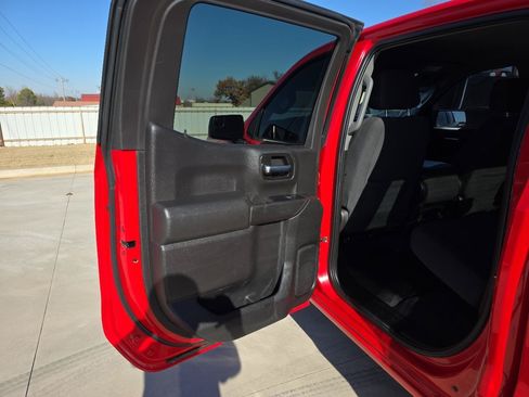 Used 2022 Chevrolet Silverado 1500 Custom w/ LPO, Dark Essentials Package AWD/4WD image 23