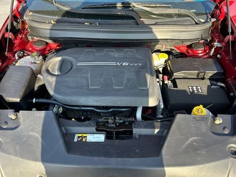 Used 2017 Jeep Cherokee Latitude w/ Safety/Convenience Group image 34