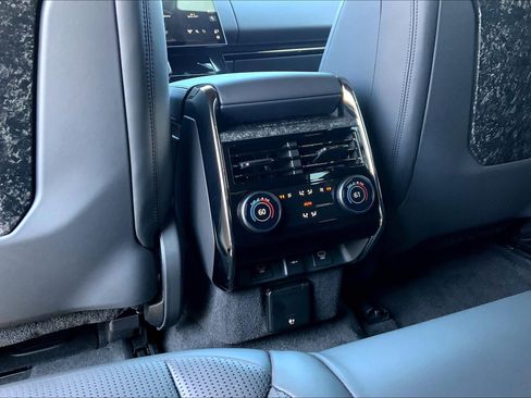 New 2025 Land Rover Range Rover Sport SV Edition Two image 20