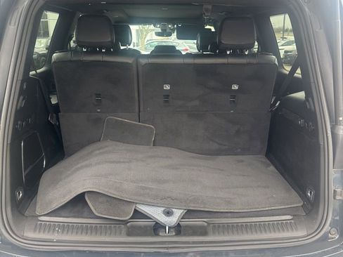 Used 2023 Jeep Wagoneer 4WD w/ Premium Group I image 8