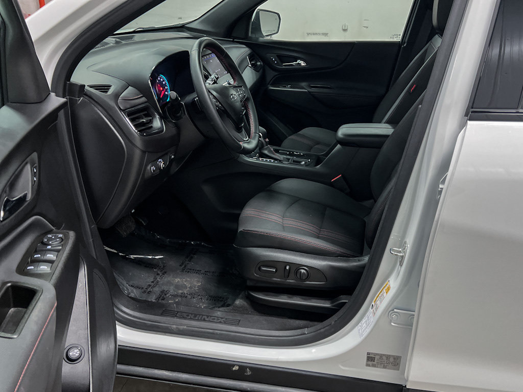 Certified 2023 Chevrolet Equinox RS AWD/4WD image 10