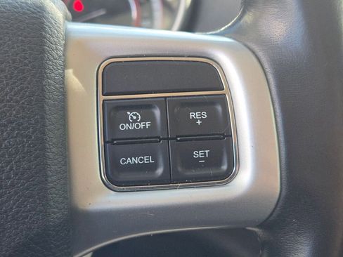 Used 2020 Dodge Journey SE w/ SE Popular Equipment Group image 33