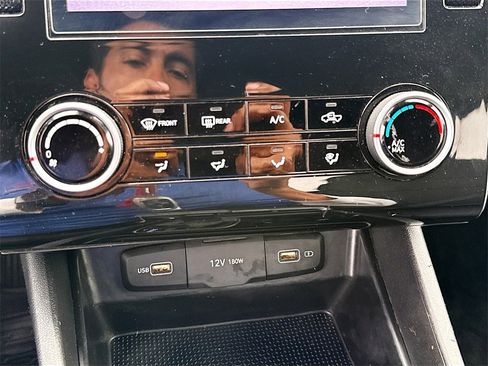 Used 2022 Hyundai Santa Cruz SEL image 16