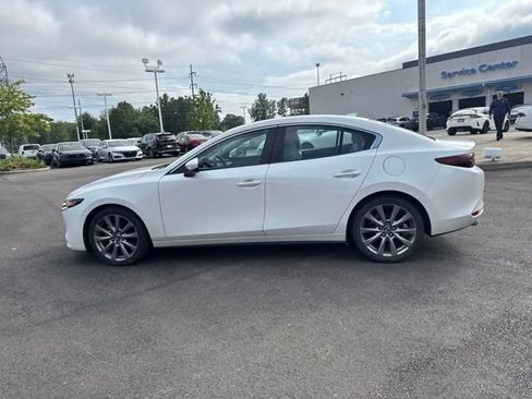 Used 2019 MAZDA MAZDA3 Sedan w/ Preferred Package FWD image 9