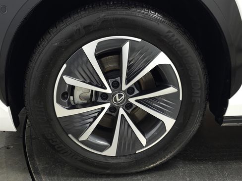 Certified 2023 Lexus RZ 450e Premium w/ Technology Package image 12