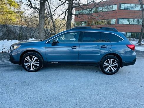 Used 2018 Subaru Outback 3.6R Limited image 8