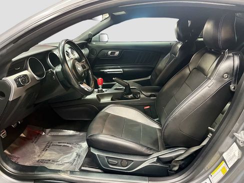 Used 2022 Ford Mustang GT Premium image 20