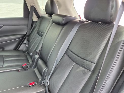 Used 2020 Nissan Rogue SL w/ Premium Package FWD image 29