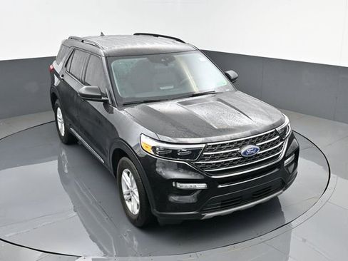 Used 2023 Ford Explorer XLT w/ Equipment Group 202A image 21