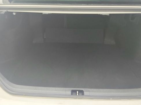 Used 2019 Toyota Camry LE FWD image 23