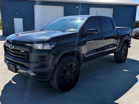 Used 2026 Chevrolet Colorado Trail Boss AWD/4WD image 1