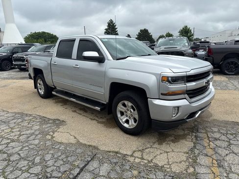 Used 2017 Chevrolet Silverado 1500 LT w/ All Star Edition AWD/4WD image 4