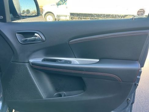 Used 2018 Dodge Journey GT image 9