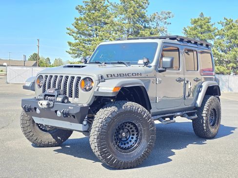 Used 2023 Jeep Wrangler Unlimited Rubicon 392 w/ Xtreme Recon 35" Tire Package AWD/4WD image 33