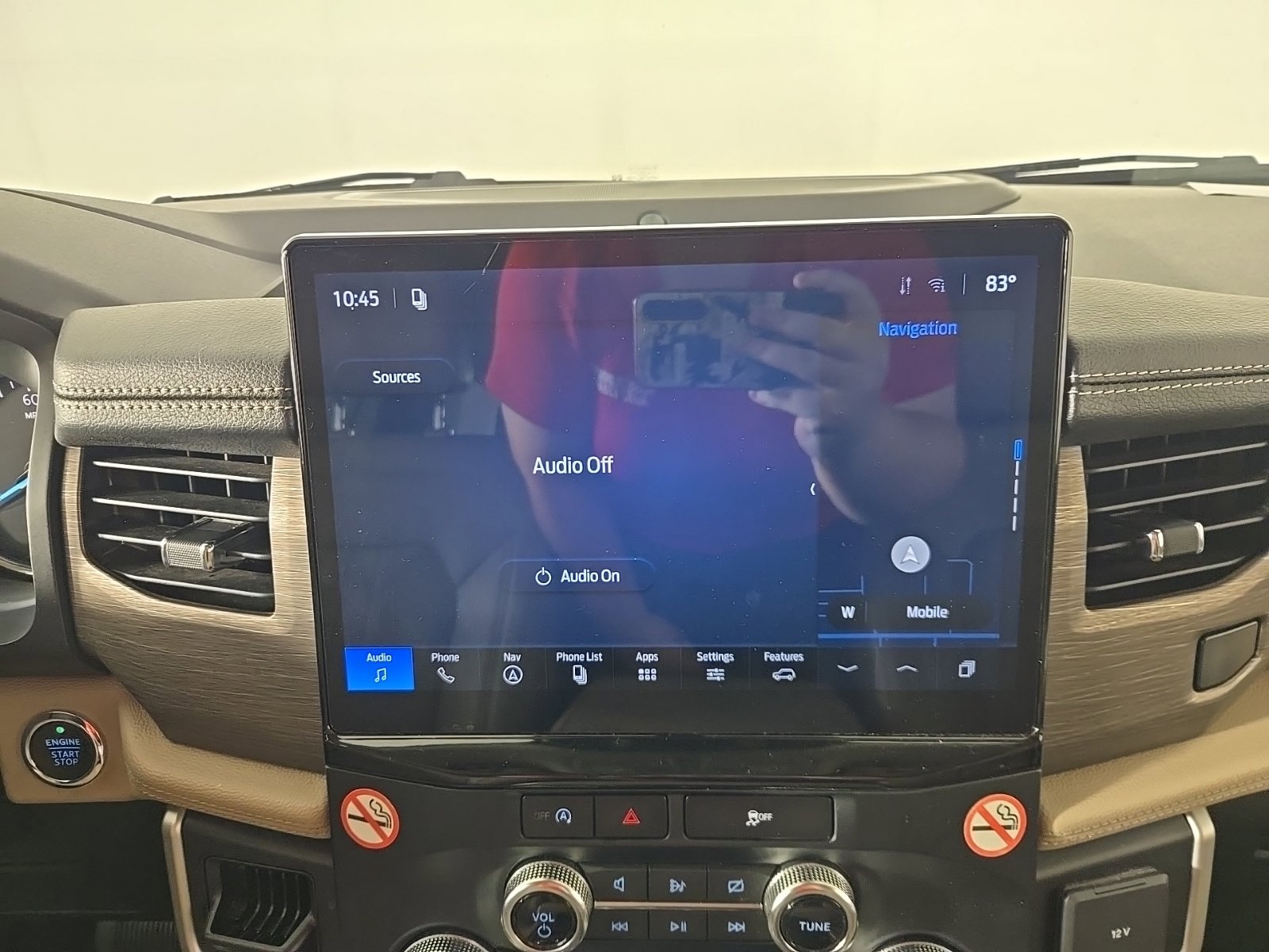 Used 2024 Ford Expedition Limited RWD image 12