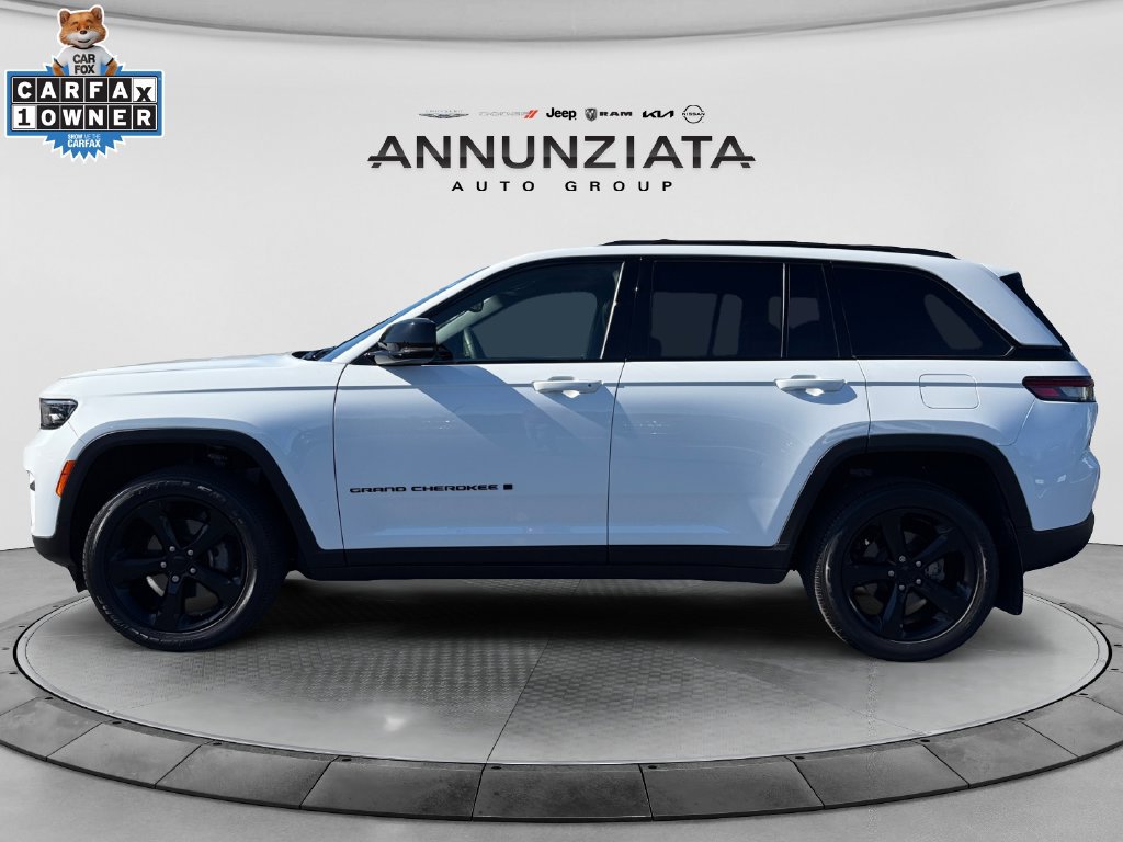 Certified 2023 Jeep Grand Cherokee Altitude AWD/4WD image 2