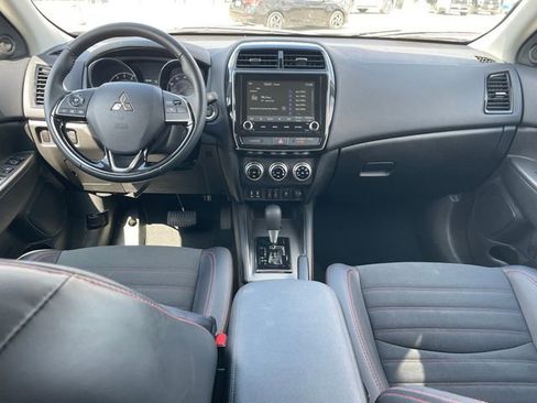 Used 2025 Mitsubishi Outlander Sport ES image 14